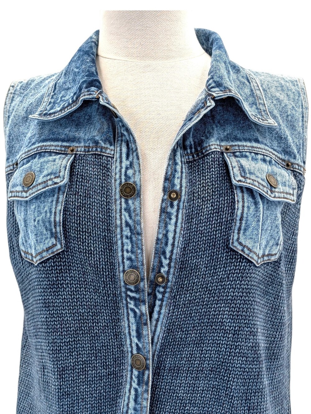 PBJ Blues Sz M Denim Knit Combo Vest Chambray Sweater Sleeveless Jacket - Picture 7 of 16